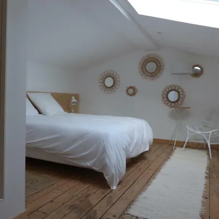 Holiday home Maison En Niort